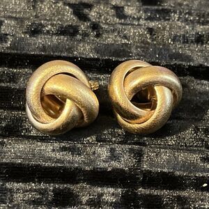 Vintage Monet Signed Brushed Goldtone Love Knot Clip On Earrings Elegant